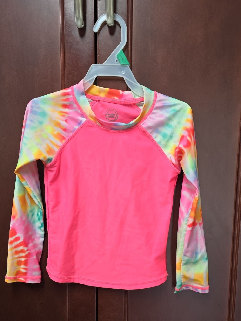 Like New. Girl's wonder nation Neon Pink Tie-Dye Rash Guard Set. Size 4/5 - Picture 2 of 6